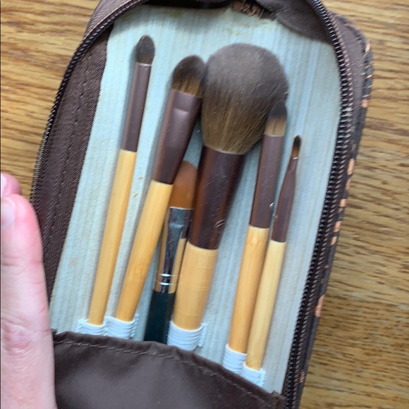 💛(3 for $20)Makeup brushes and carrying case - Picture 6 of 12
